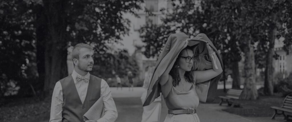 Alexia et Louis les fondateurs de l'agence de mariage Hyppa Events souriants et complices.